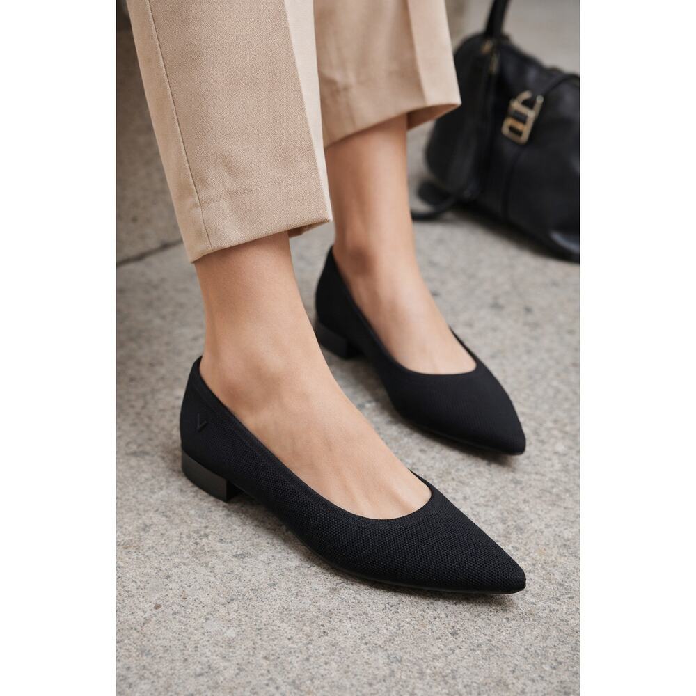 VIVAIA Black Knit Pointed Toe Flats 41/10-10.5 Quiet Luxury Minimalist Ballet